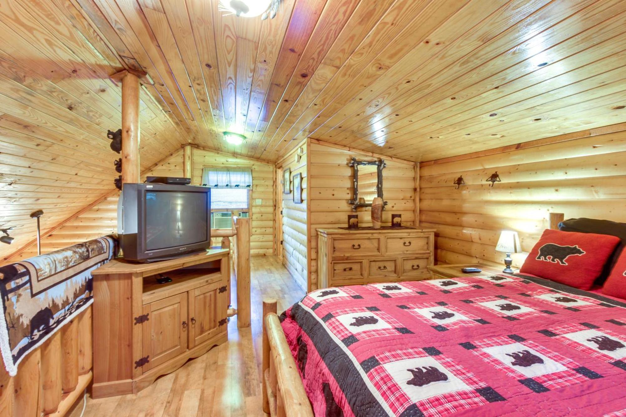 Pet-Friendly Cosby Log Cabin With Backyard And Porch! المظهر الخارجي الصورة